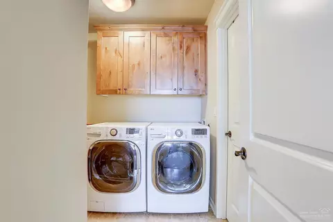 61057 Manhae Loop, Bend, OR 97702 photo 21