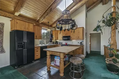 66975 West St, Bend, OR 97703 photo 7