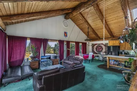 66975 West St, Bend, OR 97703 photo 8
