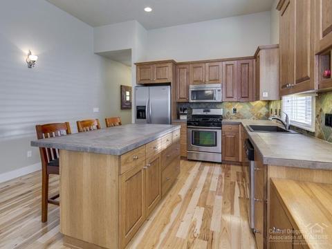 20022 Millcrest Pl, Bend, OR 97702 photo 8