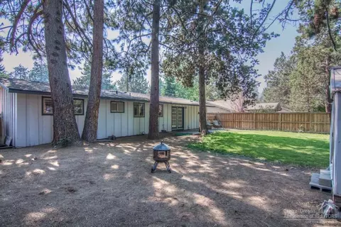 1206 NE Burnside Ave, Bend, OR 97701 photo 24