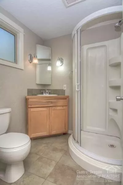 1206 NE Burnside Ave, Bend, OR 97701 photo 14