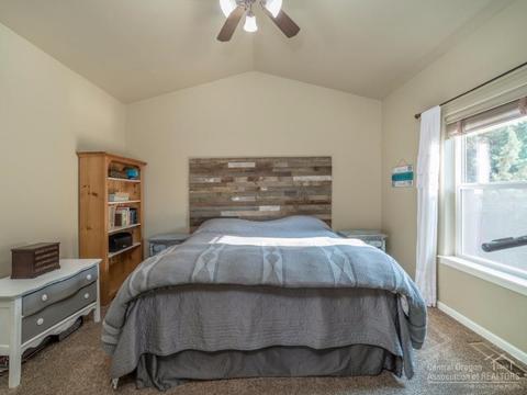 20640 Beaumont Dr, Bend, OR 97701 photo 11