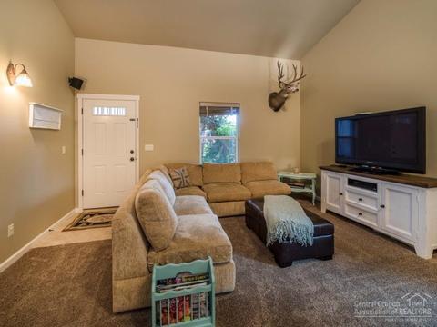 20640 Beaumont Dr, Bend, OR 97701 photo 4