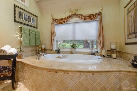 3356 NW Braid Dr, Bend, OR 97703 photo 14