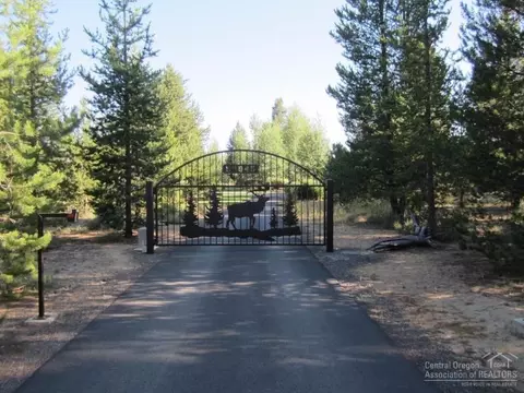 52045 Read Loop, La Pine, OR 97739 photo 3