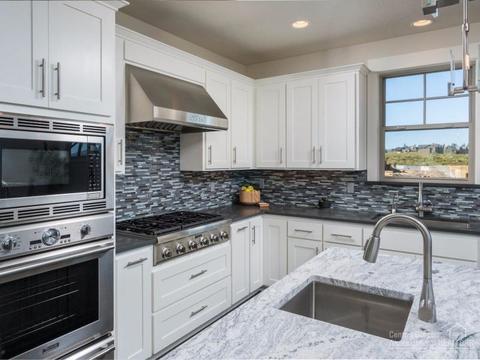 19295 Alianna Loop, Bend, OR 97703 photo 5