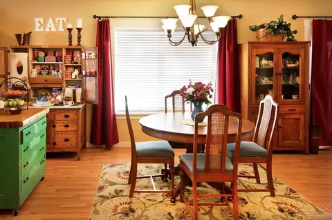 2943 NE Marea Dr, Bend, OR 97701 photo 4