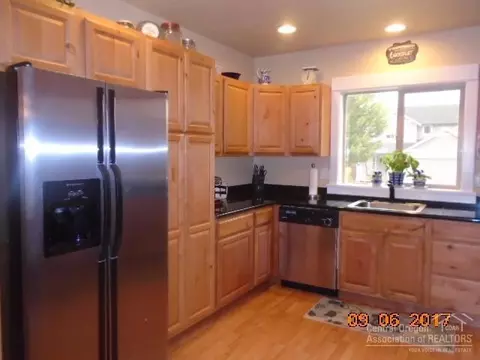 2943 NE Marea Dr, Bend, OR 97701 photo 3