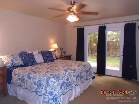 2943 NE Marea Dr, Bend, OR 97701 photo 9