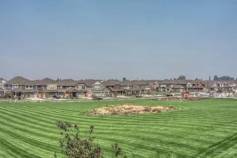 62944 NE Nolan St, Bend, OR 97701 photo 23