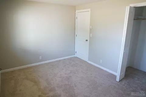 2438 E Irwin Way, Eugene, OR 97402 photo 15