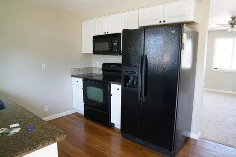 2438 E Irwin Way, Eugene, OR 97402 photo 12