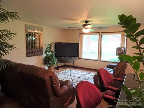 20394 Tailblock Rd, Bend, OR 97702 photo 6