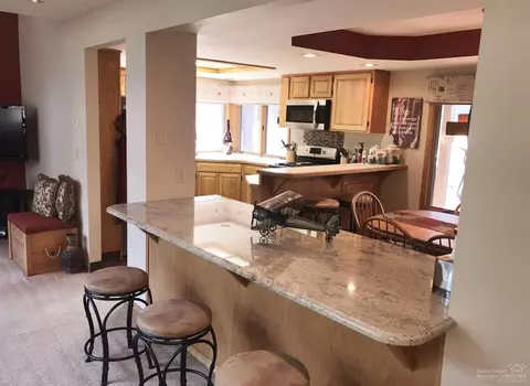 57789 Ribes Ln, Sunriver, OR 97707 photo 4