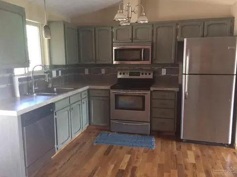 62945 NE Nasu Park Loop, Bend, OR 97701 photo 6