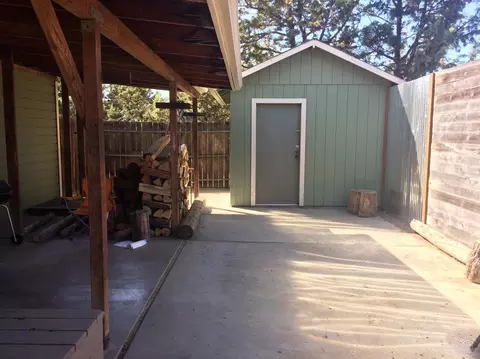 62945 NE Nasu Park Loop, Bend, OR 97701 photo 17