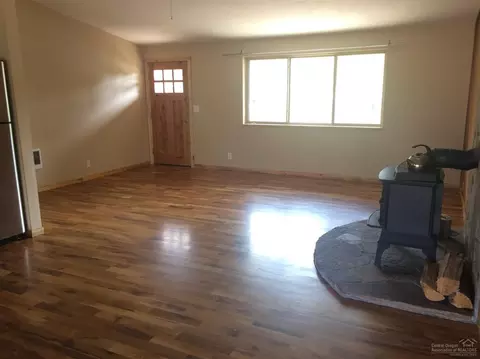 62945 NE Nasu Park Loop, Bend, OR 97701 photo 4
