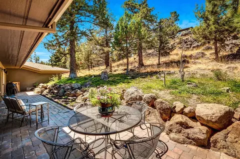 958 NW Summit Dr, Bend, OR 97703 photo 23