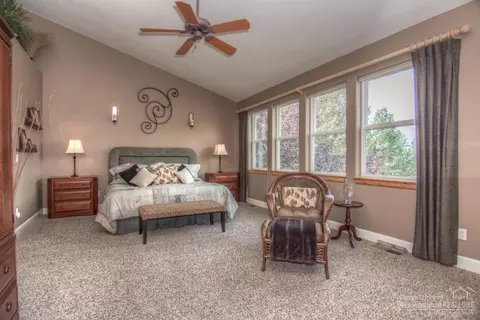 17790 Cascade Estates Dr, Bend, OR 97701 photo 11