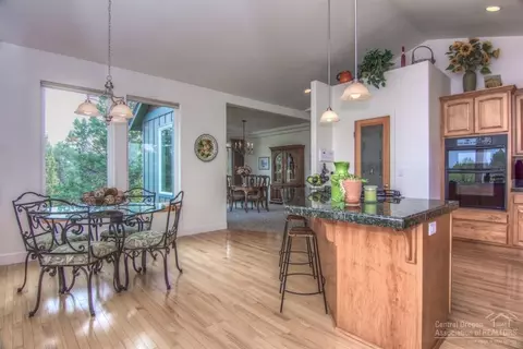 17790 Cascade Estates Dr, Bend, OR 97701 photo 10