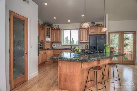 17790 Cascade Estates Dr, Bend, OR 97701 photo 9