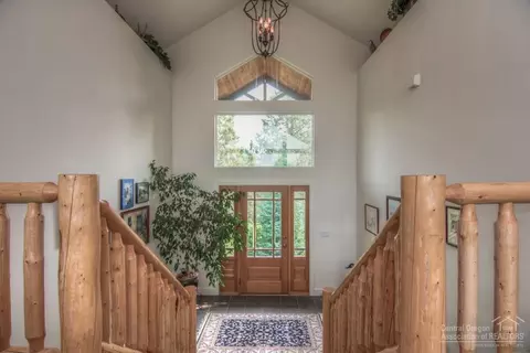 17790 Cascade Estates Dr, Bend, OR 97701 photo 4