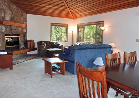 57785 Beech Ln, Sunriver, OR 97707 photo 2