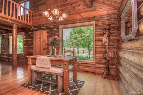 18762 Ridge Crest Rd, Bend, OR 97701 photo 9
