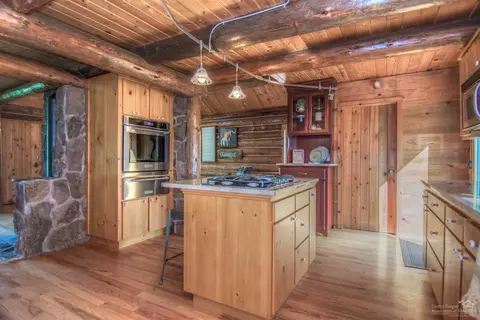 18762 Ridge Crest Rd, Bend, OR 97701 photo 6