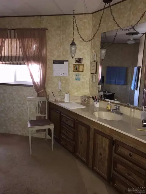 60960 Ridge Dr, Bend, OR 97702 photo 12