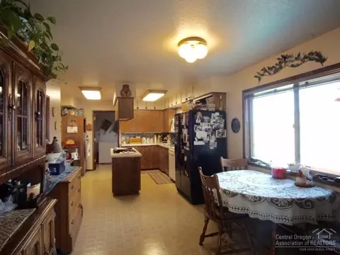 503 Deer Dr, Mitchell, OR 97750 photo 8