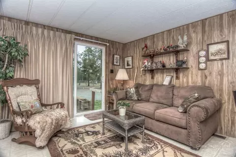 16460 Wayne Dr, La Pine, OR 97739 photo 9