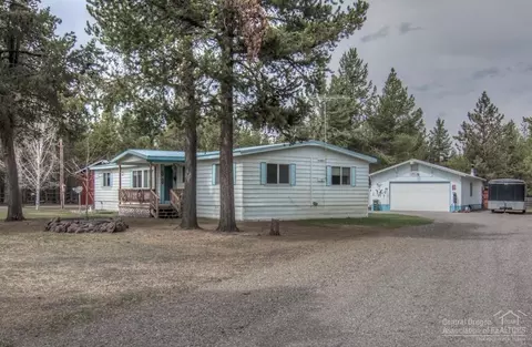 16460 Wayne Dr, La Pine, OR 97739 photo 1