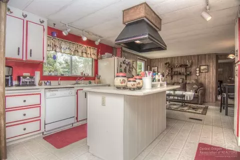 16460 Wayne Dr, La Pine, OR 97739 photo 12