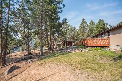 19667 Ridgewood Dr, Bend, OR 97701 photo 23