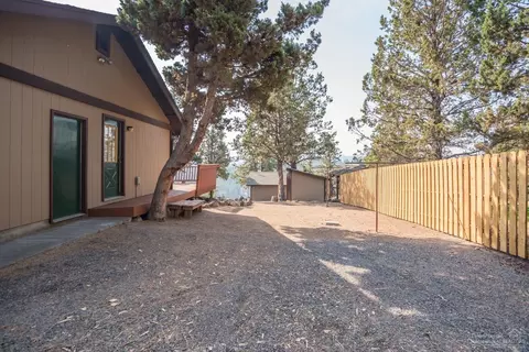 19667 Ridgewood Dr, Bend, OR 97701 photo 19