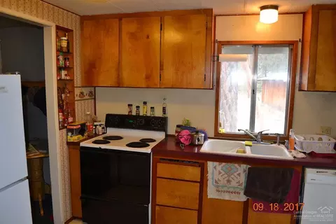 50811 Fawn Loop, La Pine, OR 97739 photo 9
