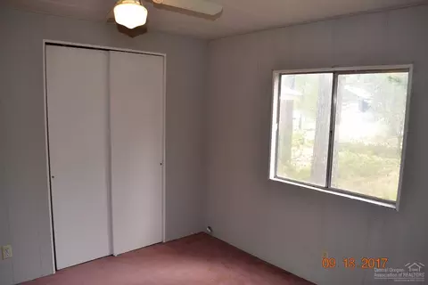50811 Fawn Loop, La Pine, OR 97739 photo 13