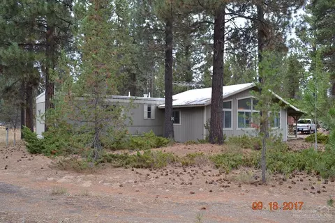50811 Fawn Loop, La Pine, OR 97739 photo 2