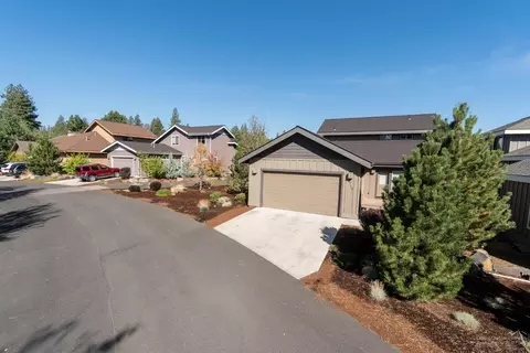 2719 NW Skyliners Rd, Bend, OR 97703 photo 3