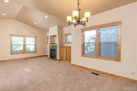 2719 NW Skyliners Rd, Bend, OR 97703 photo 4