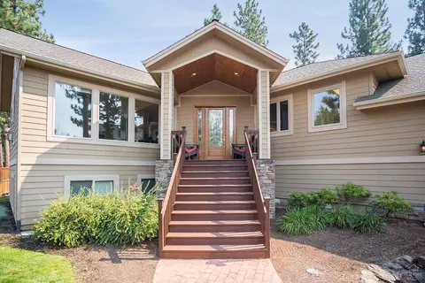 2827 NW Windham Loop, Bend, OR 97703 photo 2