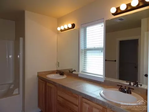 61075 Parrell Rd, Bend, OR 97702 photo 16