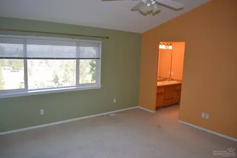 61415 Rock Bluff Ln, Bend, OR 97702 photo 6