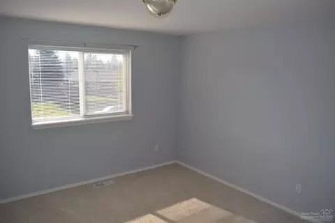 61415 Rock Bluff Ln, Bend, OR 97702 photo 4