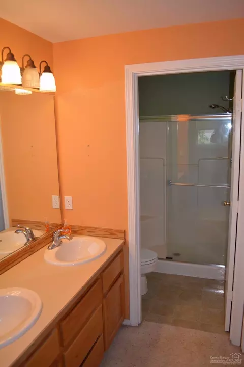 61415 Rock Bluff Ln, Bend, OR 97702 photo 9