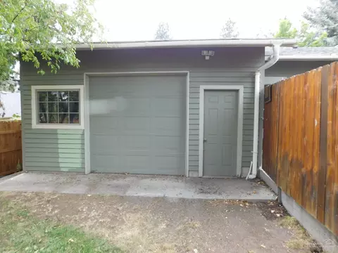 2948 NE Waller Dr, Bend, OR 97701 photo 6