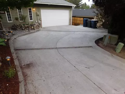 2948 NE Waller Dr, Bend, OR 97701 photo 4