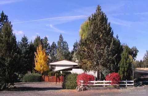 64995 Valeview Dr, Bend, OR 97703 photo 1